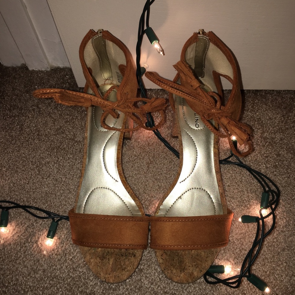 ❌SOLD❌Caramel sandal wedges